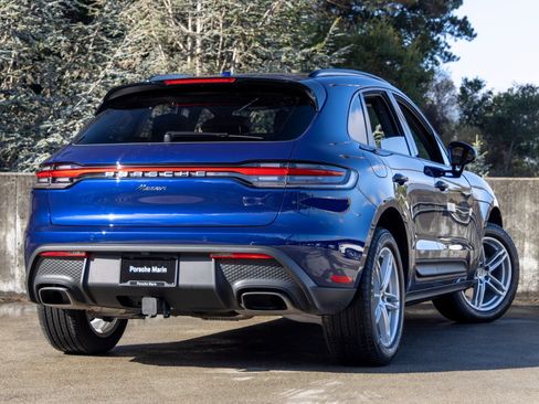 Certified 2026 Porsche Macan AWD/4WD image 11