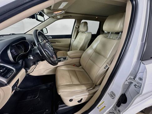 Used 2020 Jeep Grand Cherokee Limited w/ Luxury Group II AWD/4WD image 12