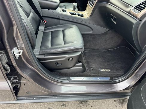 Used 2014 Jeep Grand Cherokee Limited image 43