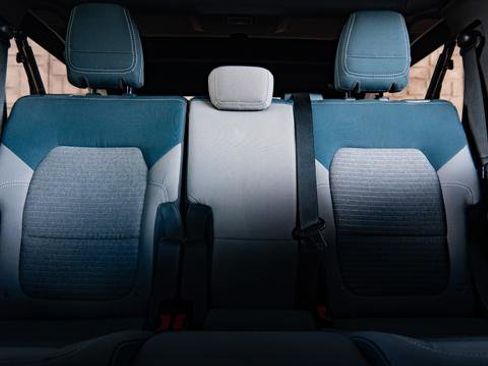 Used 2021 Ford Bronco Outer Banks image 12