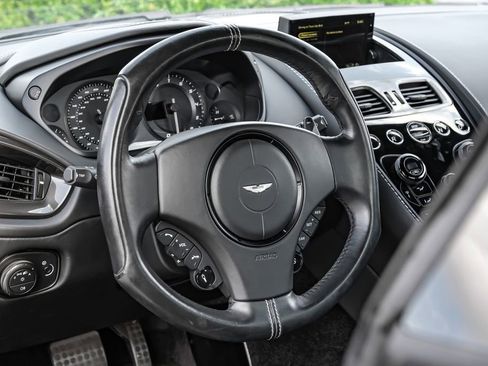 Used 2016 Aston Martin Vanquish Coupe RWD image 10