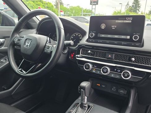 Used 2023 Honda Civic Sport image 11