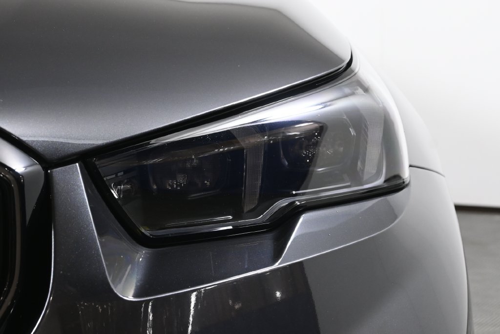 Used 2025 BMW M5 Touring AWD/4WD image 11