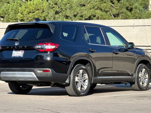 Certified 2023 Honda Pilot EX-L image 8