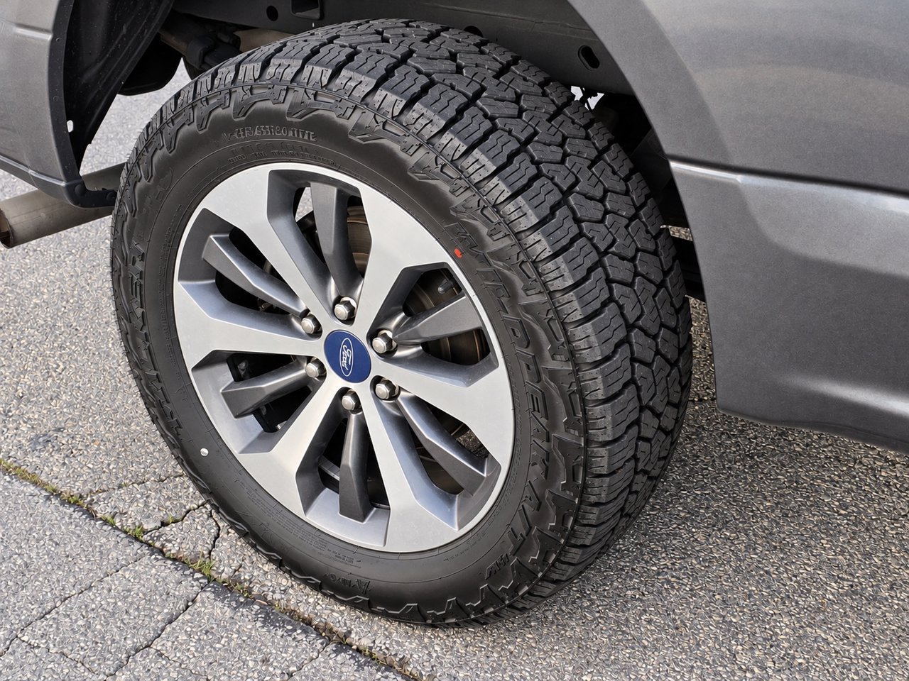 Used 2019 Ford F150 XL w/ Equipment Group 101A Mid AWD/4WD image 12
