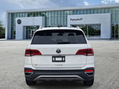 Used 2023 Volkswagen Taos SE FWD image 5
