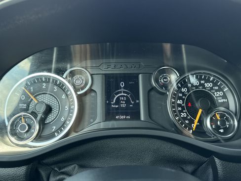 Used 2021 RAM 1500 Big Horn image 16