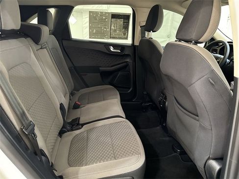 Used 2020 Ford Escape SE image 27