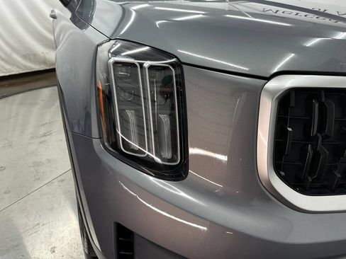 Used 2024 Kia Telluride EX w/ EX Captain's Chair Package FWD image 10