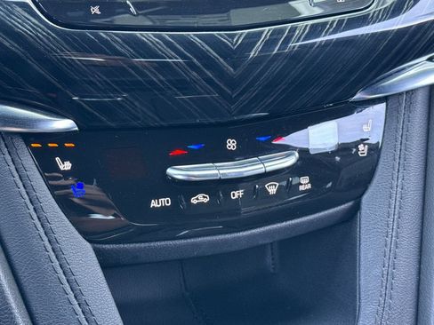 Certified 2023 Cadillac XT6 Premium Luxury w/ Technology Package image 28