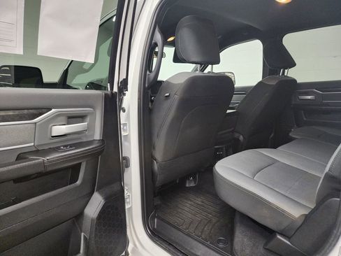Used 2022 RAM 3500 Big Horn AWD/4WD image 21