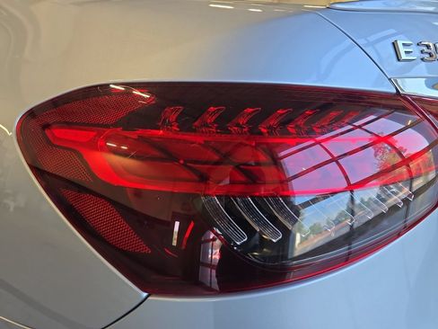 Used 2022 Mercedes-Benz E 350 Sedan image 38