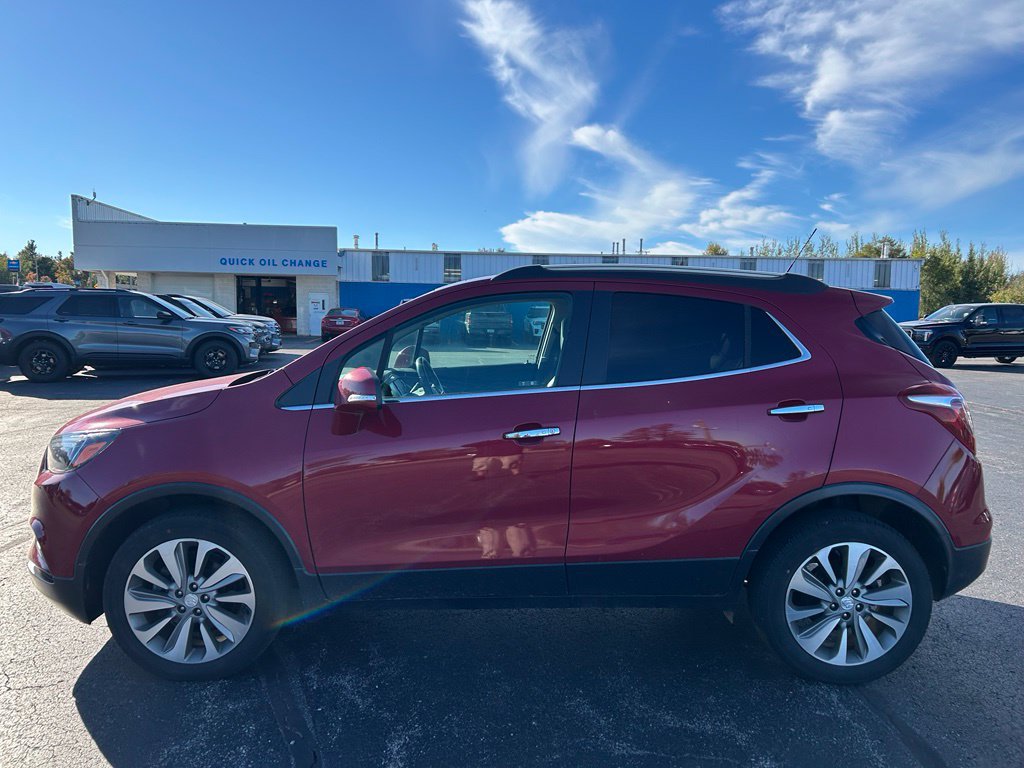 Used 2019 Buick Encore Preferred AWD/4WD image 2