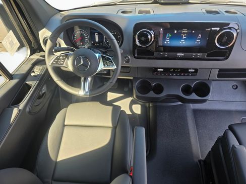 New 2026 Mercedes-Benz Sprinter 2500 image 20