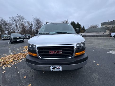 Used 2021 GMC Savana 2500 w/ Driver Convenience Package image 30