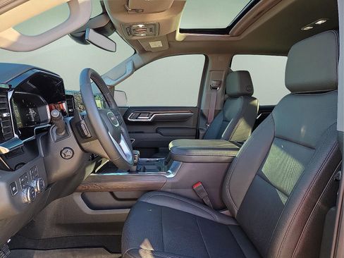 Used 2026 GMC Sierra 1500 SLT w/ SLT Premium Package image 14