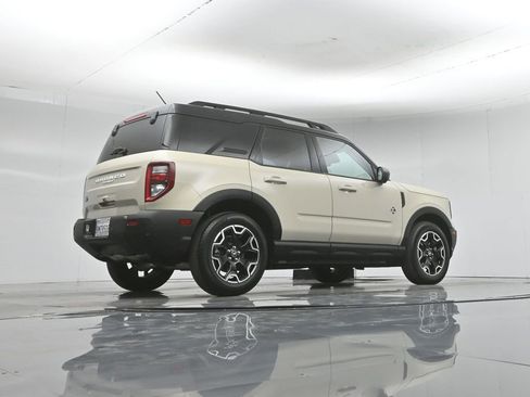 Used 2025 Ford Bronco Sport Outer Banks w/ Outer Banks Tech Package+ AWD/4WD image 50