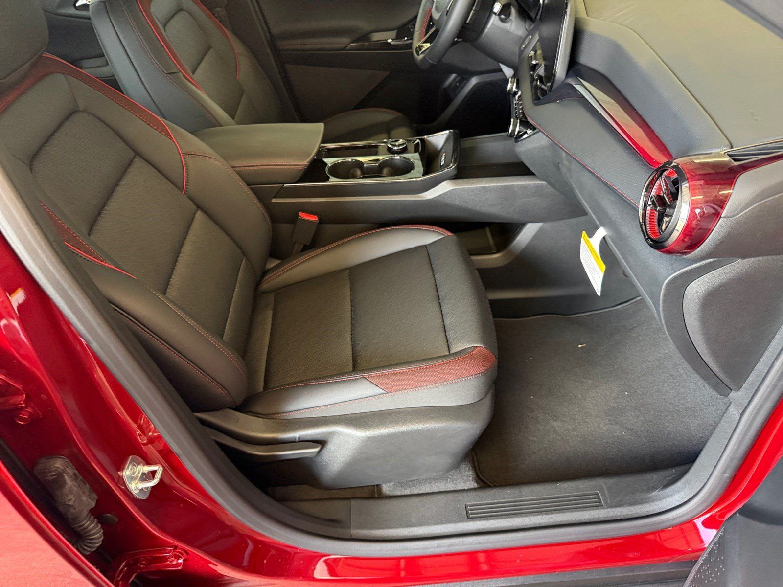 New 2027 Chevrolet Equinox RS FWD image 12