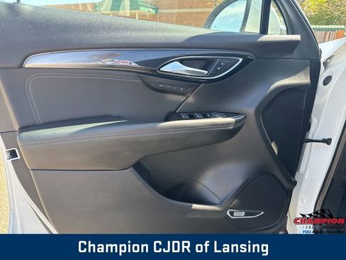Used 2024 Buick Envision Preferred AWD/4WD image 10
