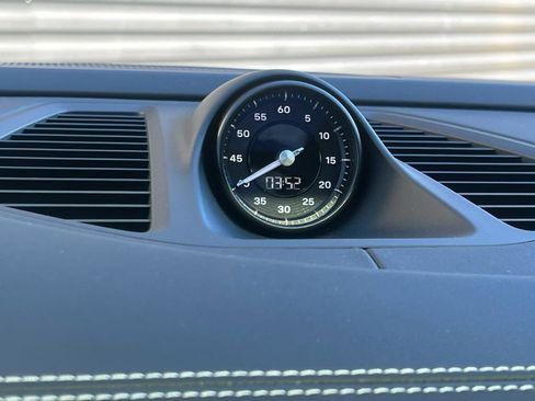 Certified 2024 Porsche Macan 4 Electric image 21