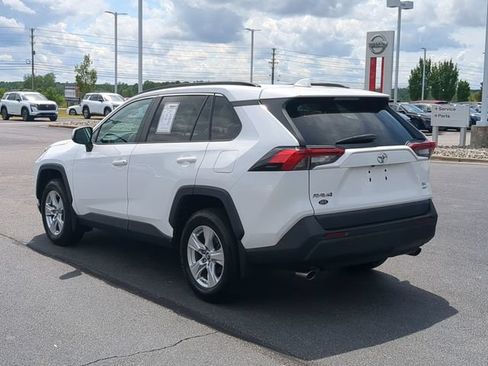 Used 2019 Toyota RAV4 XLE w/ All Weather Liner Package AWD/4WD image 5