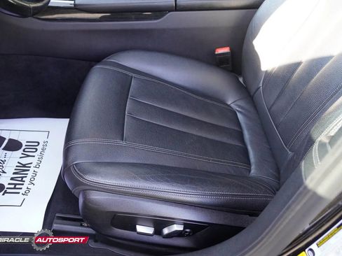 Used 2018 BMW 740i image 15