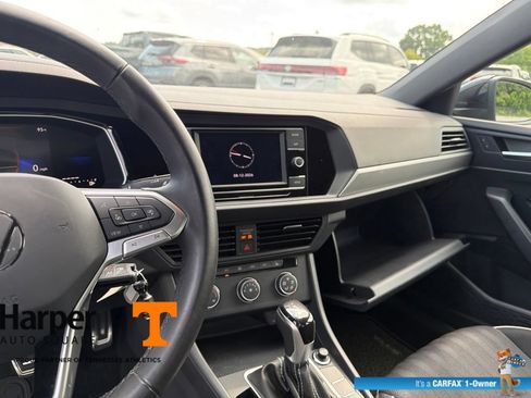 Used 2024 Volkswagen Jetta Sport FWD image 15