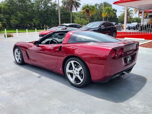 Used 2007 Chevrolet Corvette Coupe w/ Preferred Equipment Group RWD image 6