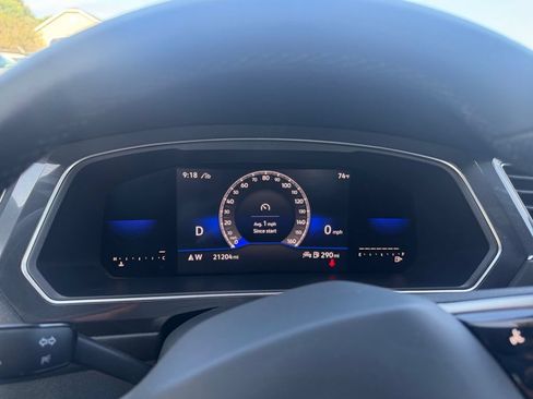 Certified 2023 Volkswagen Tiguan SE R-Line AWD/4WD image 16