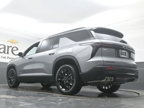 New 2026 Chevrolet Traverse LT w/ Midnight/Sport Edition image 5
