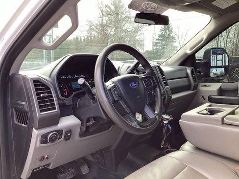Used 2019 Ford F250 XL w/ Power Equipment Group image 21