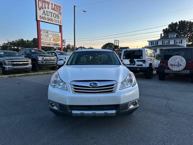 Used 2010 Subaru Outback 2.5i Limited AWD/4WD image 3