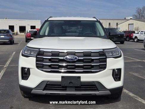New 2026 Ford Explorer Active w/ Active Comfort Package image 15