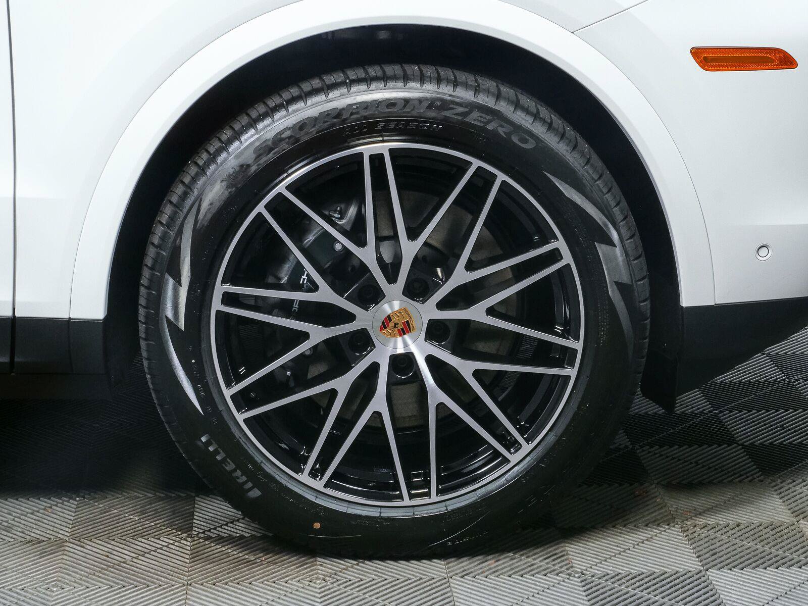 New 2026 Porsche Cayenne Coupe AWD/4WD image 40