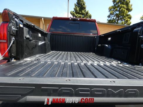 Used 2025 Toyota Tacoma TRD Sport w/ TRD Sport Premium Package AWD/4WD image 26