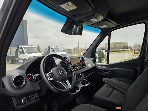 New 2024 Mercedes-Benz Sprinter 3500 image 18
