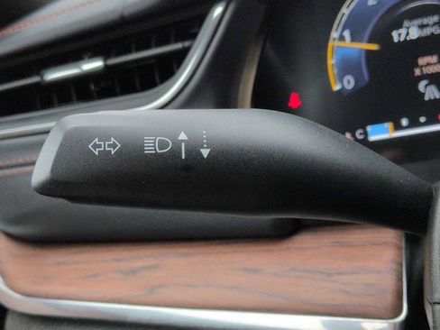 Used 2024 Jeep Grand Cherokee Summit w/ Adv Protech Group IV image 29