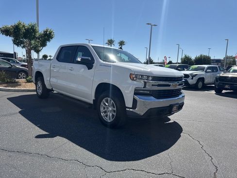 Used 2021 Chevrolet Silverado 1500 LT AWD/4WD image 4