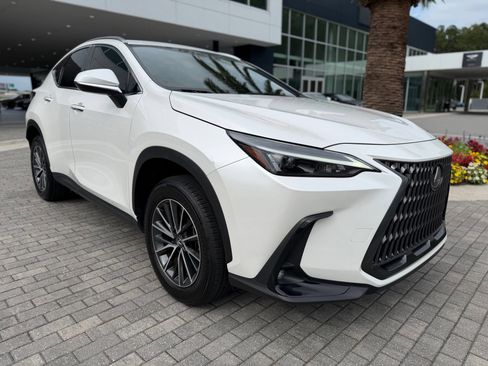 Used 2024 Lexus NX 250 FWD w/ Towing Package (2000 Lbs) image 7