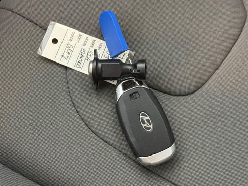 Used 2023 Hyundai Elantra SEL FWD image 23