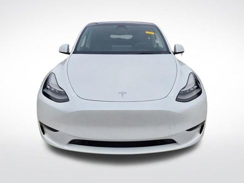 Used 2023 Tesla Model Y Long Range image 2