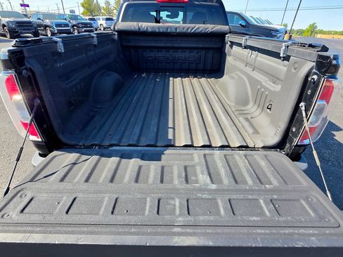Used 2018 GMC Canyon Denali AWD/4WD image 8
