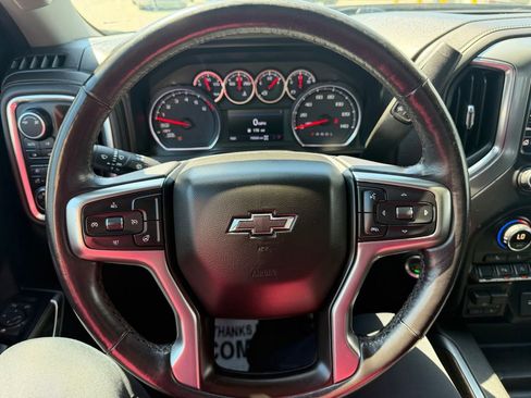 Used 2019 Chevrolet Silverado 1500 LT Trail Boss AWD/4WD image 15