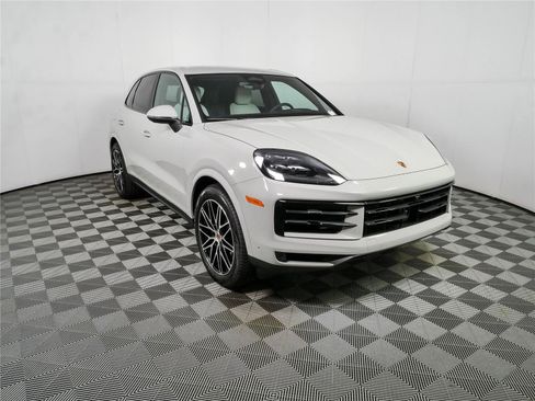 New 2026 Porsche Cayenne AWD/4WD image 28