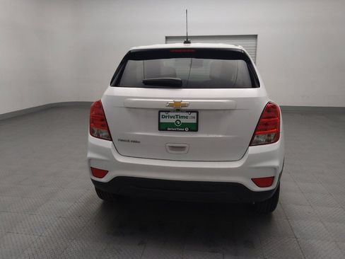 Used 2020 Chevrolet Trax LS w/ Tint and Cruise Package AWD/4WD image 7