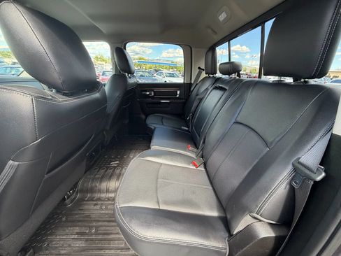 Used 2019 RAM 1500 Laramie AWD/4WD image 18
