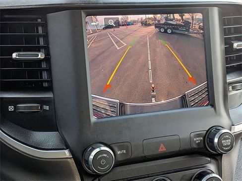 Certified 2022 RAM 2500 Big Horn w/ Snow Chief Group image 21