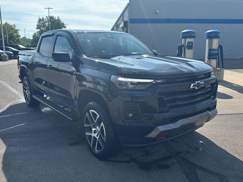 Used 2023 Chevrolet Colorado Z71 w/ Z71 Convenience Package 2 AWD/4WD image 7