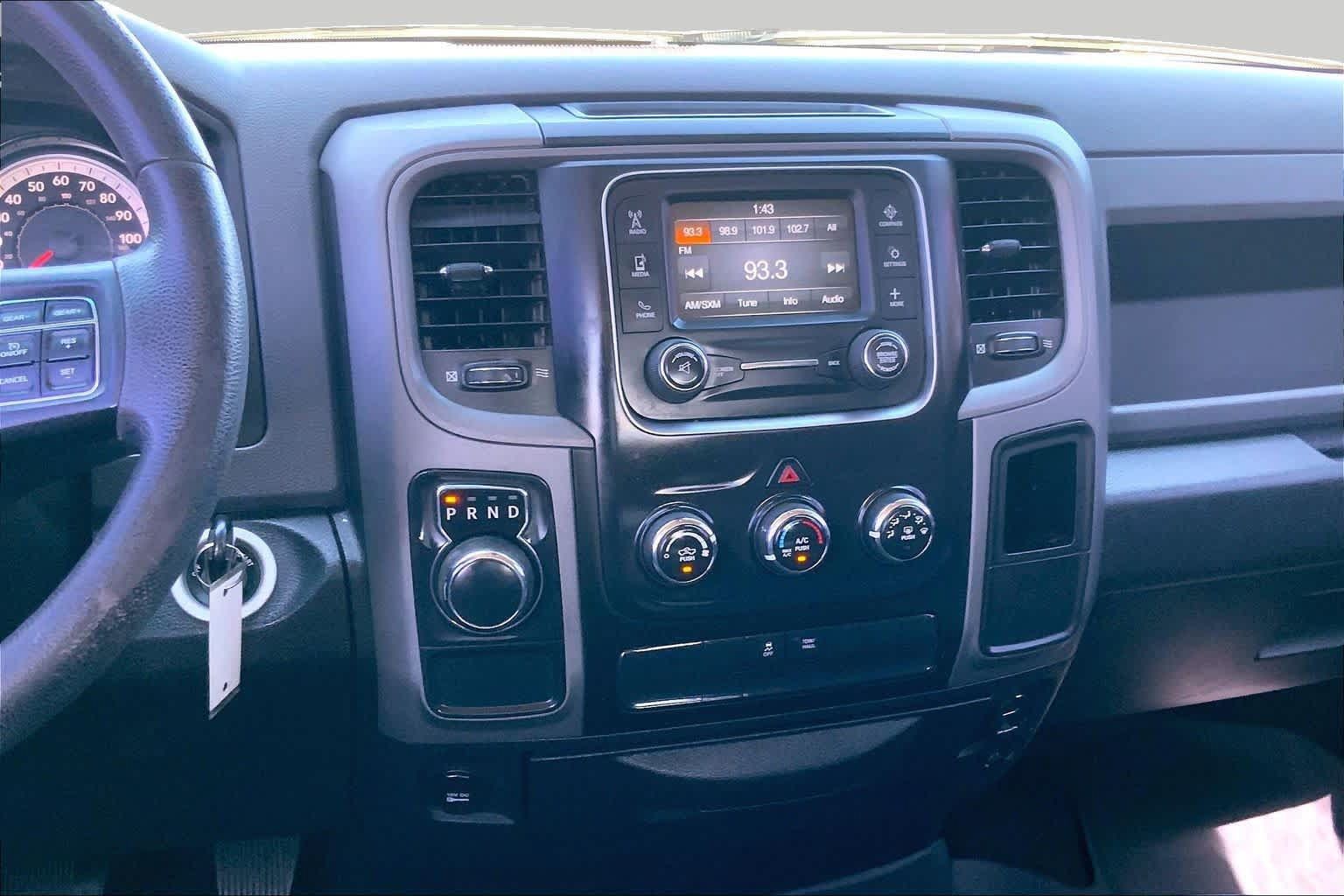 Used 2015 RAM 1500 Express RWD image 6