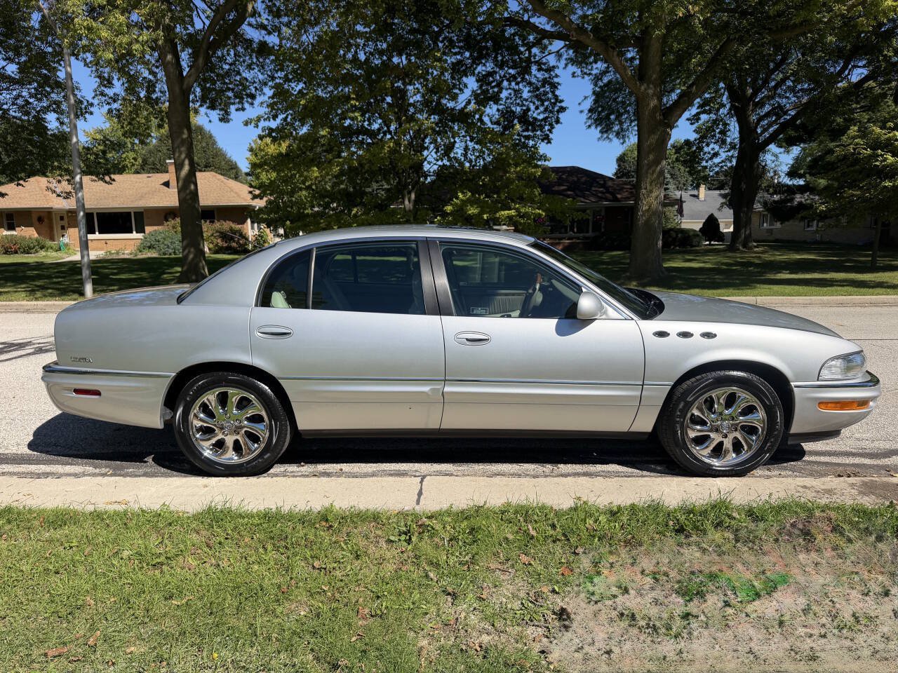 Used 2003 Buick Park Avenue Ultra w/ Ultra Luxury Package FWD image 6